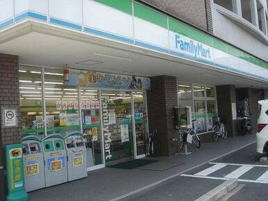 ファミマ小倉下石田１丁目店