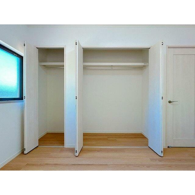 「収納」全居室に収納スペースがあるので、部屋の中をスッキリと見せられます。