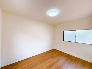 「２階西洋室」別角度の写真です