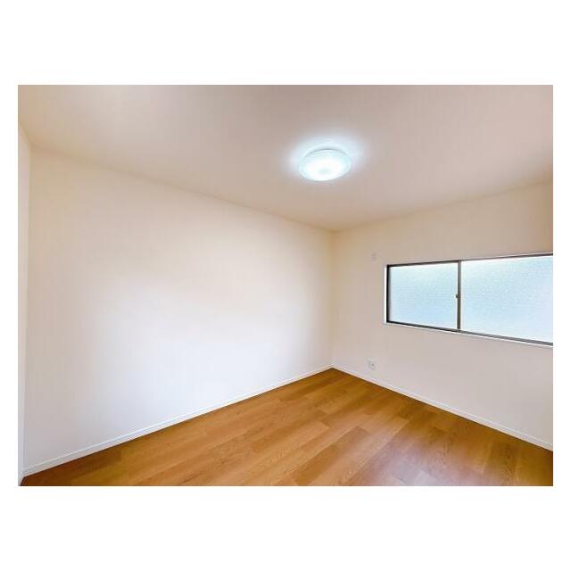 「２階西洋室」別角度の写真です