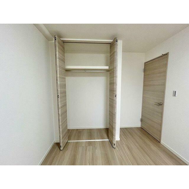 「洋室６帖（北東）のお部屋についているクローゼットです」