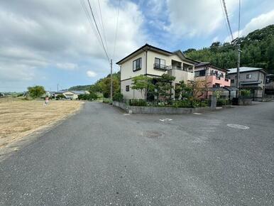 前面道路です。