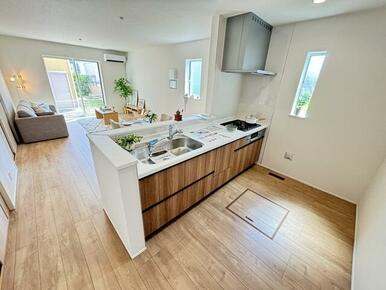 ＬＤＫ（家具はイメージです）