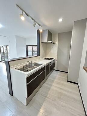 キッチン　クリーニング済