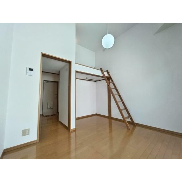 ※照明は設備ではありません。