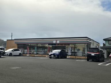 セブンイレブン厚木下荻野北店