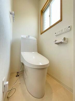 「1階トイレ」1階と2階の両方にトイレがあり、忙しい朝や就寝時も便利です。