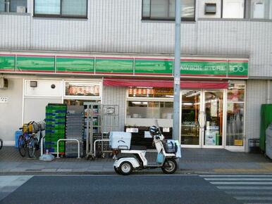 ローソンストア１００横浜本郷町店