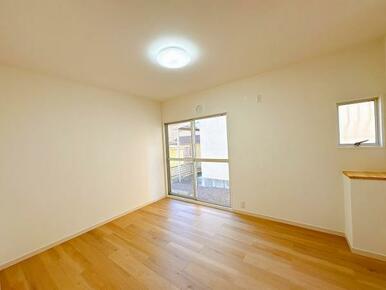 「1F南東洋室」約6帖ございます