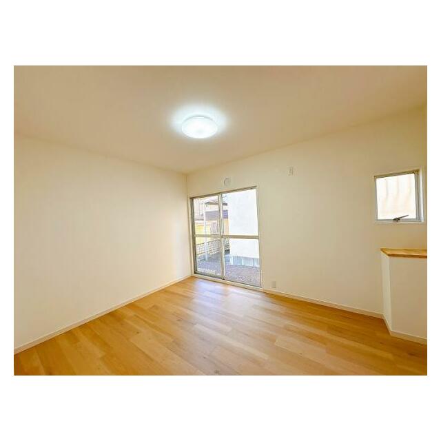 「1F南東洋室」約6帖ございます