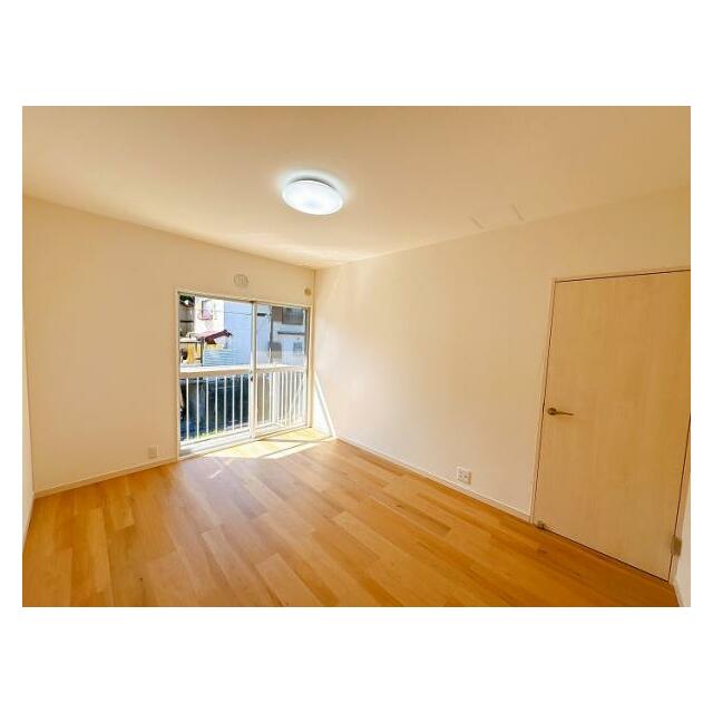 「2F北西洋室」南向きで日当たり良好です