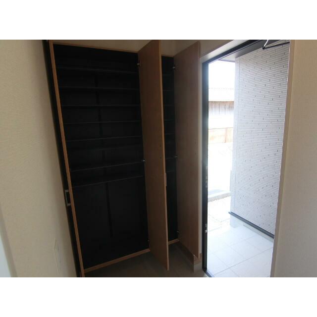 エントランス 1号棟