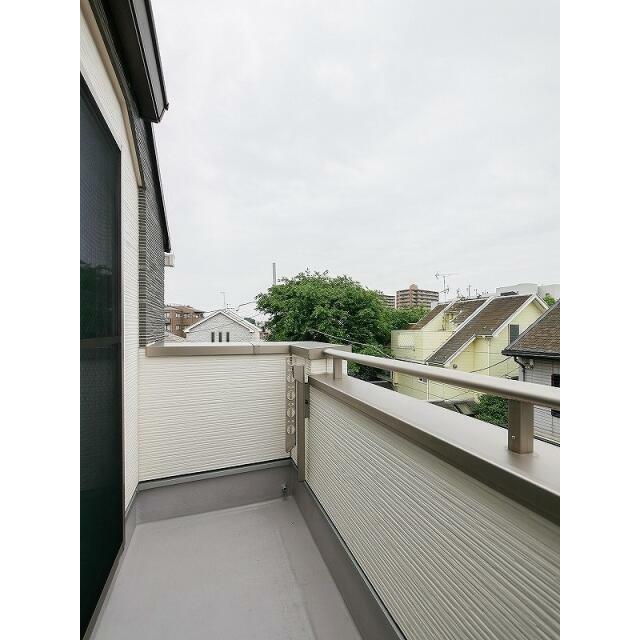 3階 バルコニー