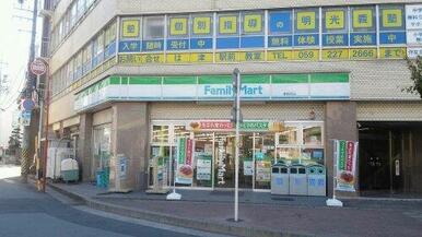 ファミリーマート津駅西店