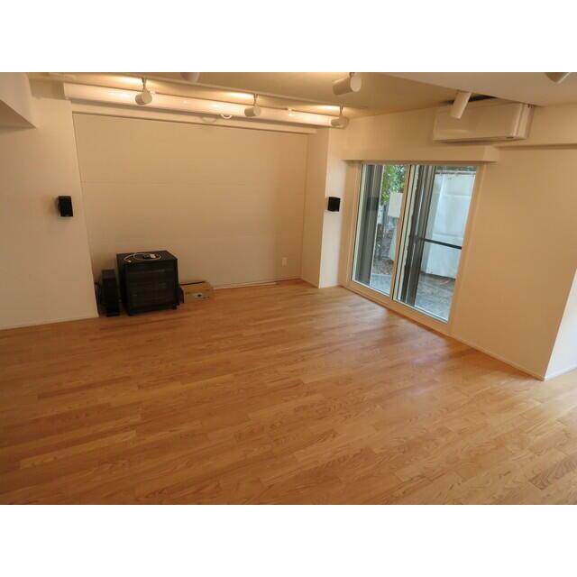 共用シアタールーム