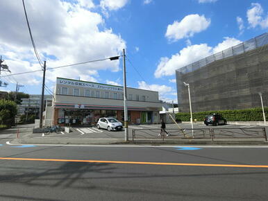 セブンイレブン川崎下作延店