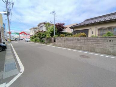 南西側前面道路の様子