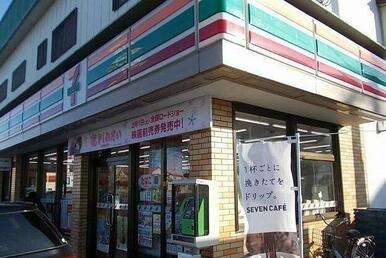 セブンイレブン瀬上南店まで1000m