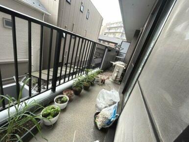 広々バルコ二ー、修繕定期的に行い管理体制良好！