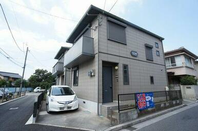 窓にはシャッターがあります☆