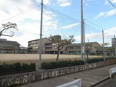 藍住東小学校
