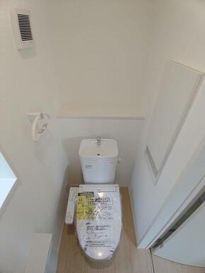 各階にトイレがあるのでゆったり使えます