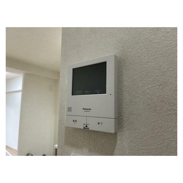 インターホン「モニター付きで安心して生活できます。」