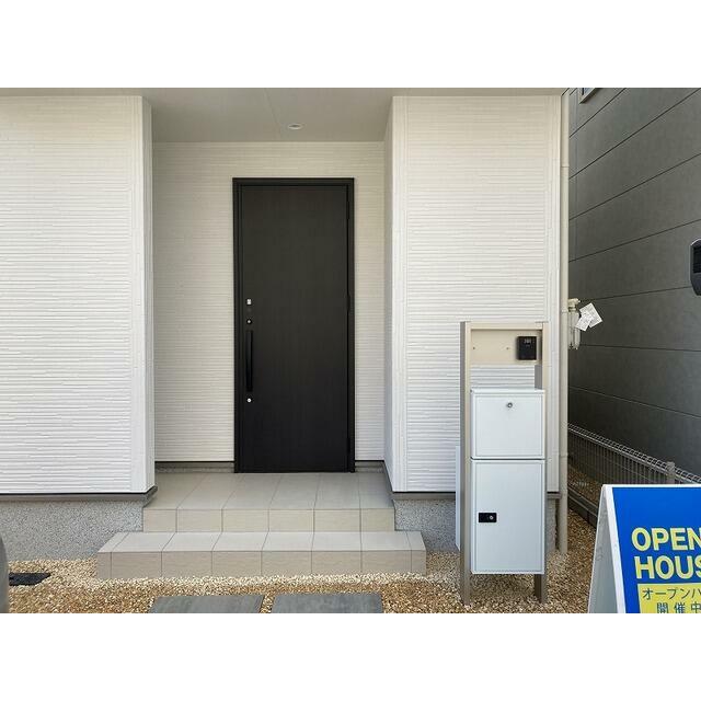 2号棟　宅配ボックス付きポスト