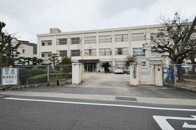 富田林市立第二中学校