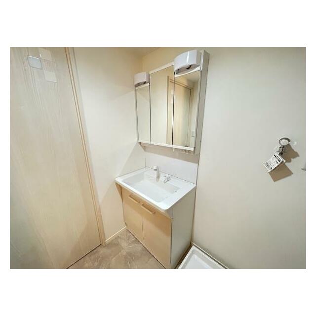 「洗面所」新品交換済みの洗面台です