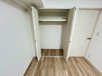 「洋室約5.5畳」広々としたクローゼット付きです