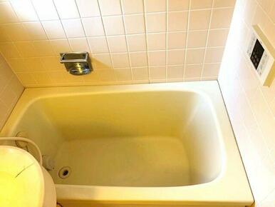 日々の疲れを癒すお風呂付です