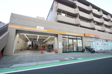 アコレ竹の塚１丁目店