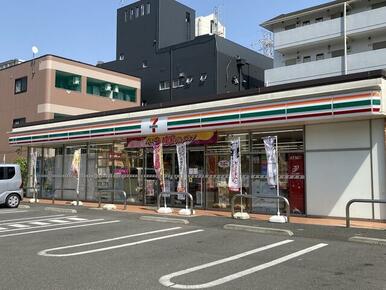 セブンイレブン伊勢原桜台１丁目店