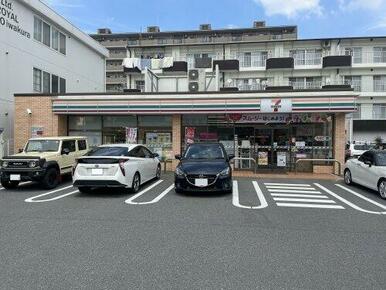 セブンイレブン 岩倉駅西店