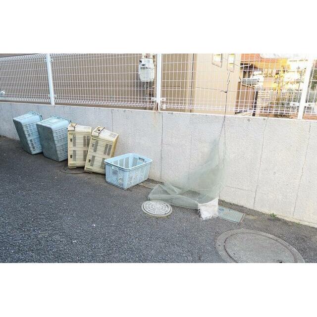 敷地内ゴミ置き場