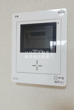TVモニター付インターホンがあるので訪問者が一目でわかります♪