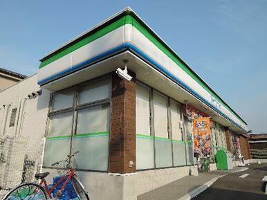ﾌｧﾐﾘｰﾏｰﾄ 八幡藤原一丁目店