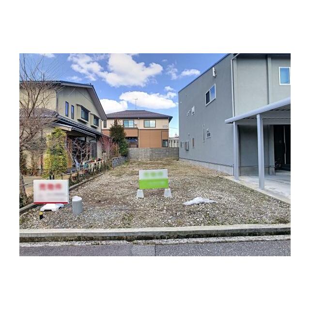 建築条件無しの土地、132.93?(40.21坪)です