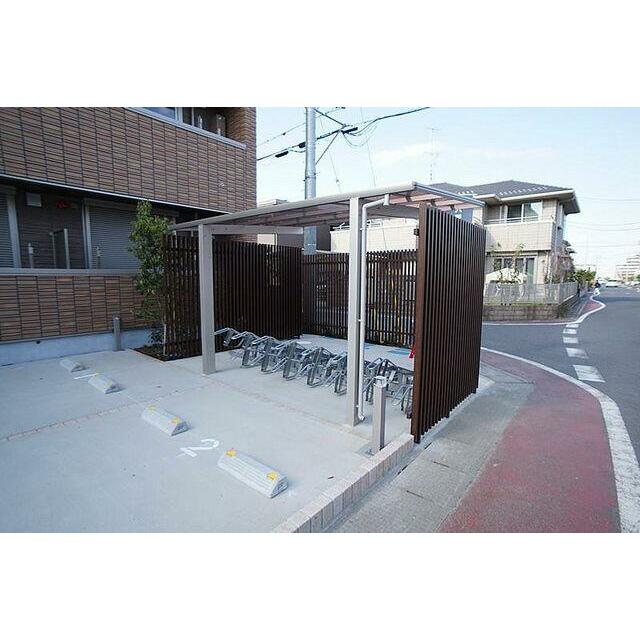 屋根付き駐輪スペース有り