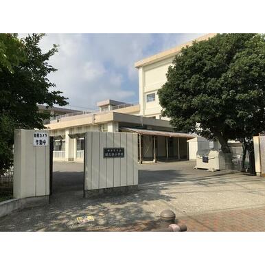 鶴久保小学校