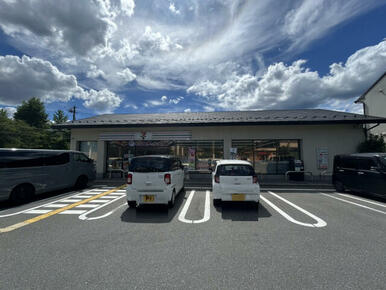 セブンイレブン京都岩倉忠在地町店
