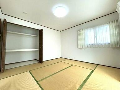 フローリングだけでなく、和室もあります