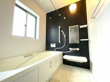 ゆったり過ごせるお風呂です