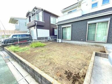 家庭菜園が可能なお庭付きです！