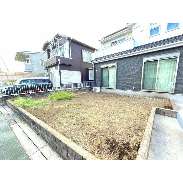 家庭菜園が可能なお庭付きです！