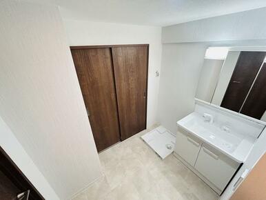 新規交換済み　洗面台　洗面所