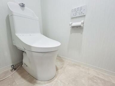 新品交換済み　トイレ