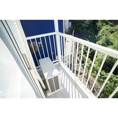 日当たりの良いバルコニー