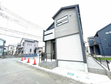 【外観写真】様々な税制優遇が受けられる、長期優良住宅です！永く住み続けられるこだわりの構造と、折上天